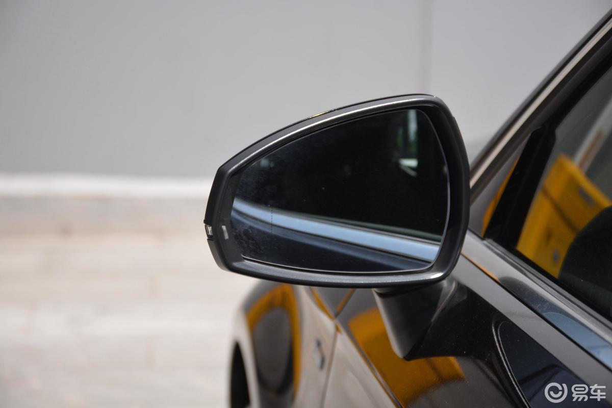 【奥迪a32019款sportback 35tfsi 运动版 国v后视镜镜面汽车图片-汽车