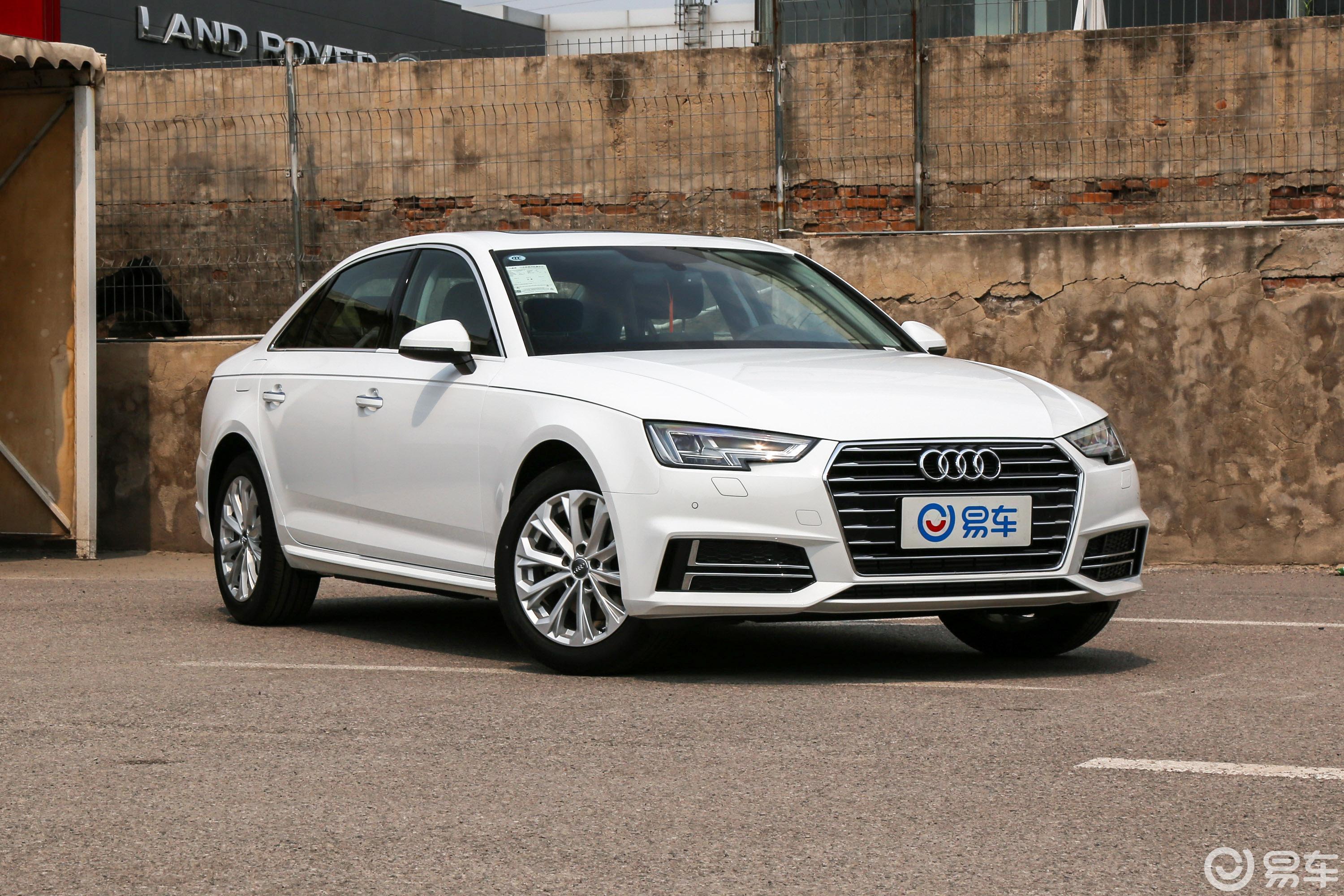 【奥迪a4l2019款40 tfsi 进取版 国vi侧前45度车头向右水平汽车图片