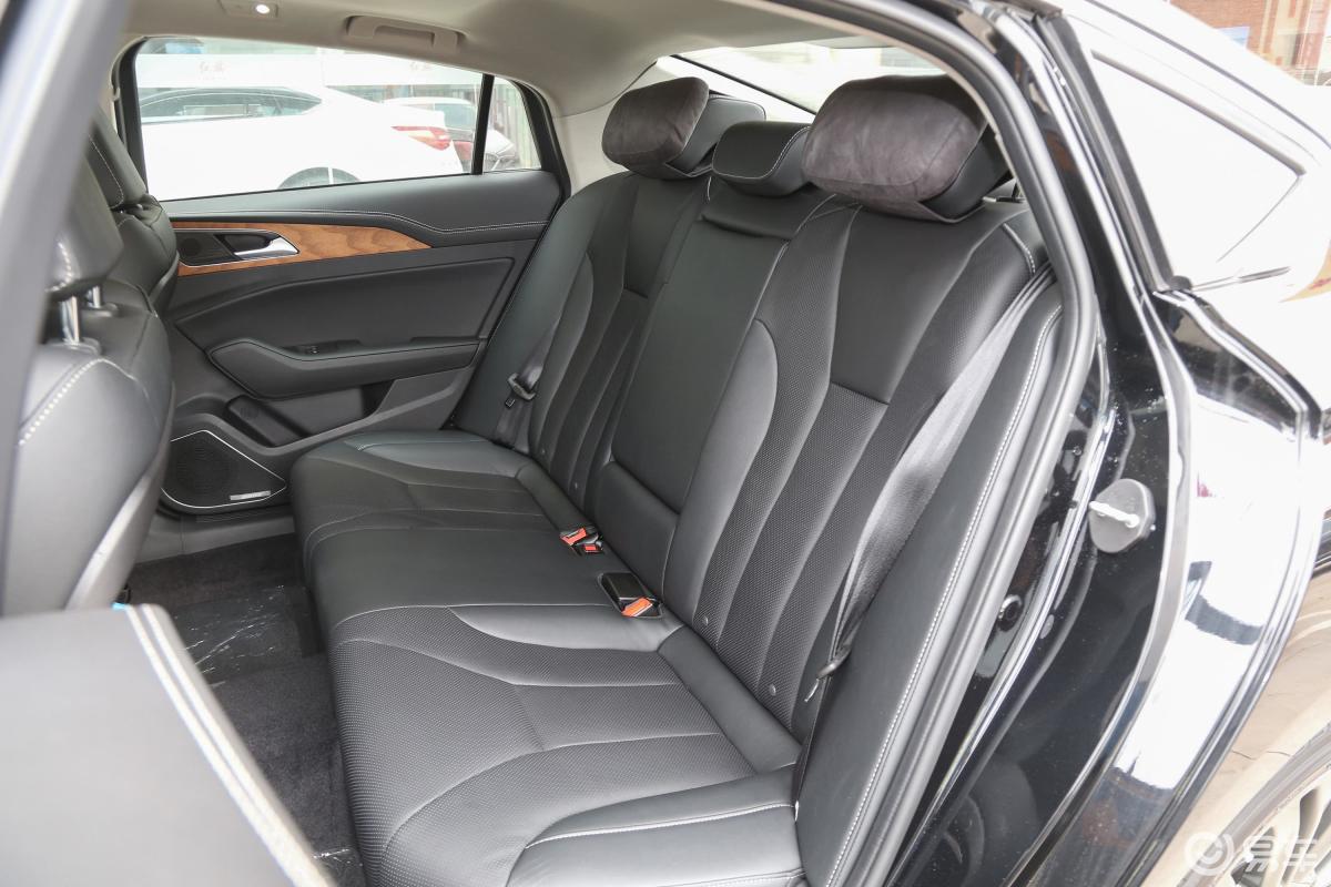 8t 智联享动版后排座椅汽车图片-汽车图片大全】-易车