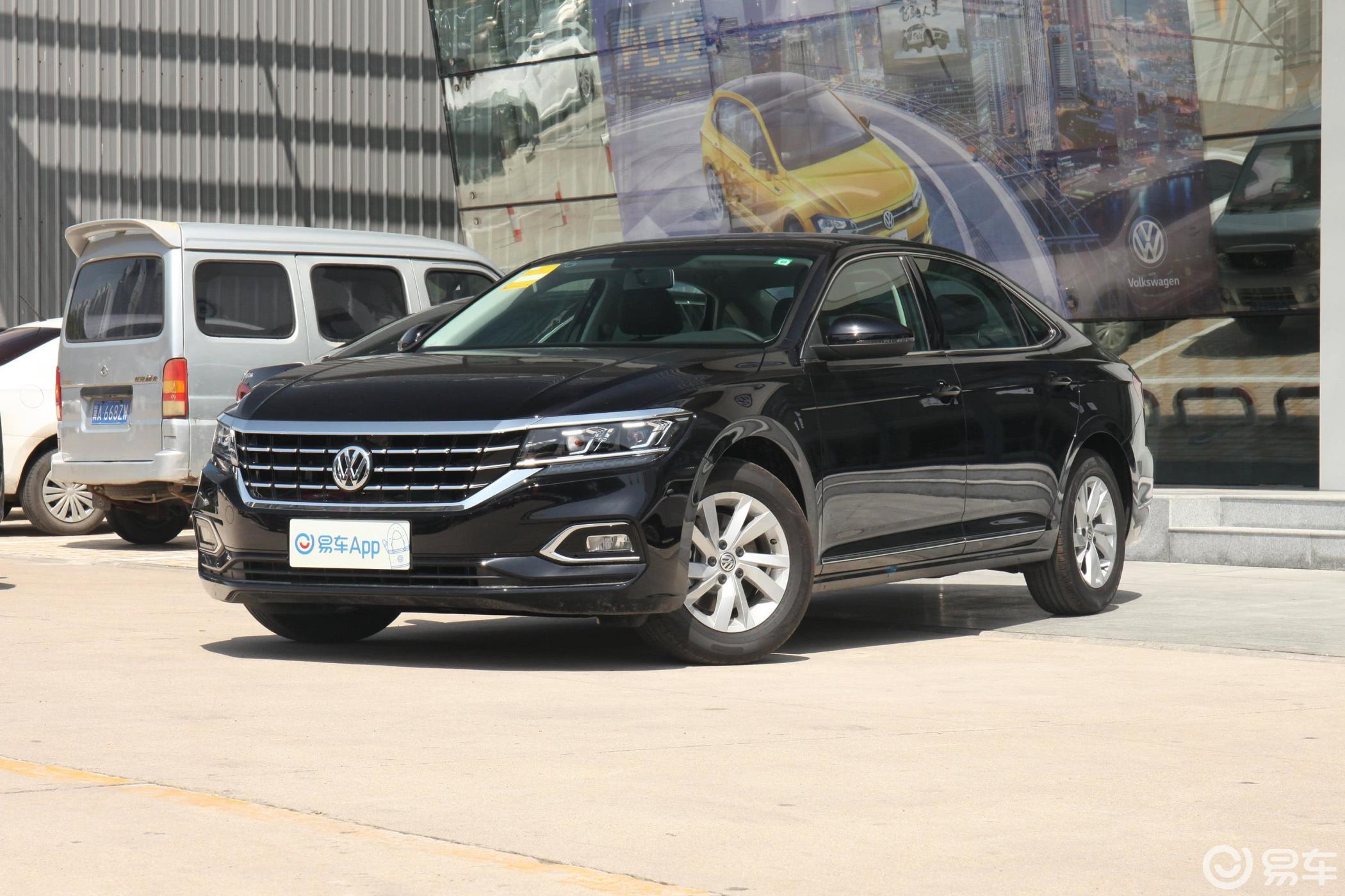 【帕萨特2019款280tsi 双离合 商务版 国vi侧前45度车头向左水平汽车