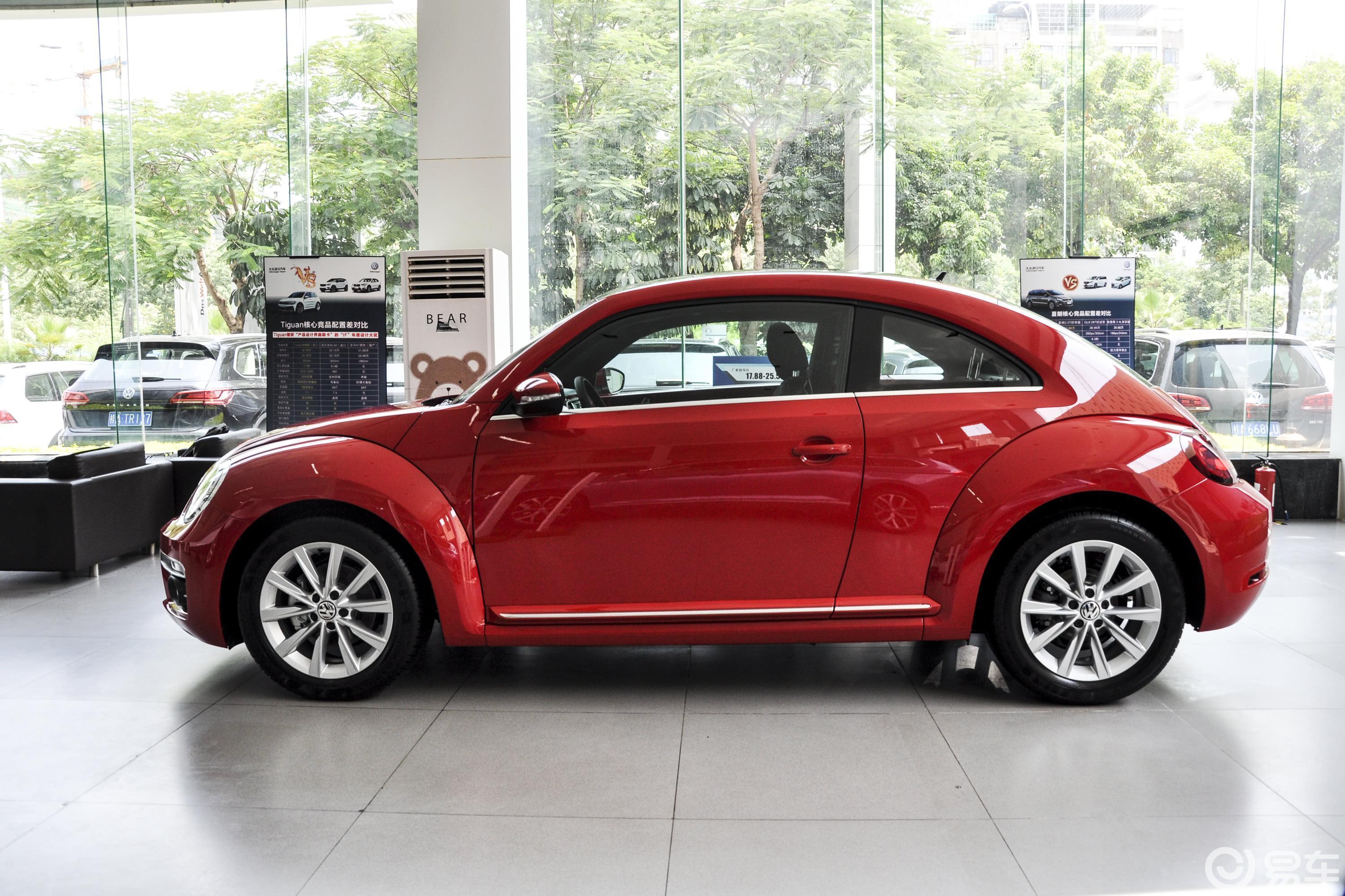 【甲壳虫2018款180tsi 尚乐版正侧车头向左水平汽车图片-汽车图片大全