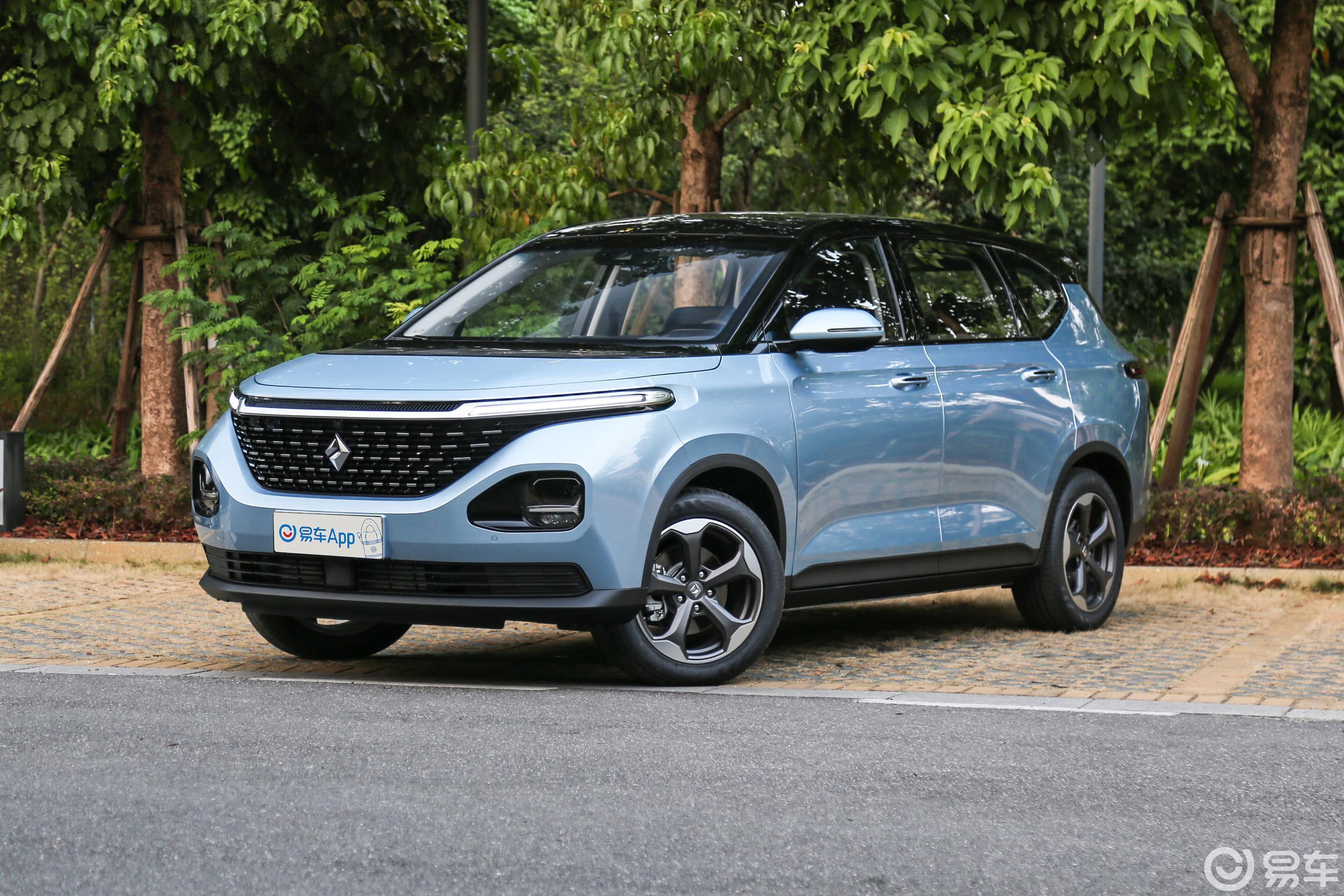 【新宝骏rm-52019款1.