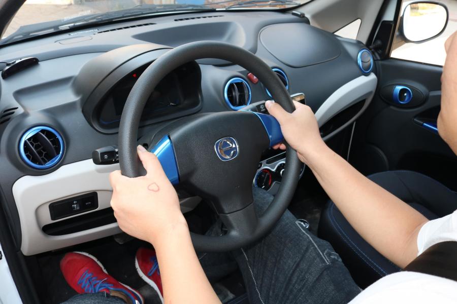 【江铃e200l2018款舒适版内饰汽车图片-汽车图片大全】-易车