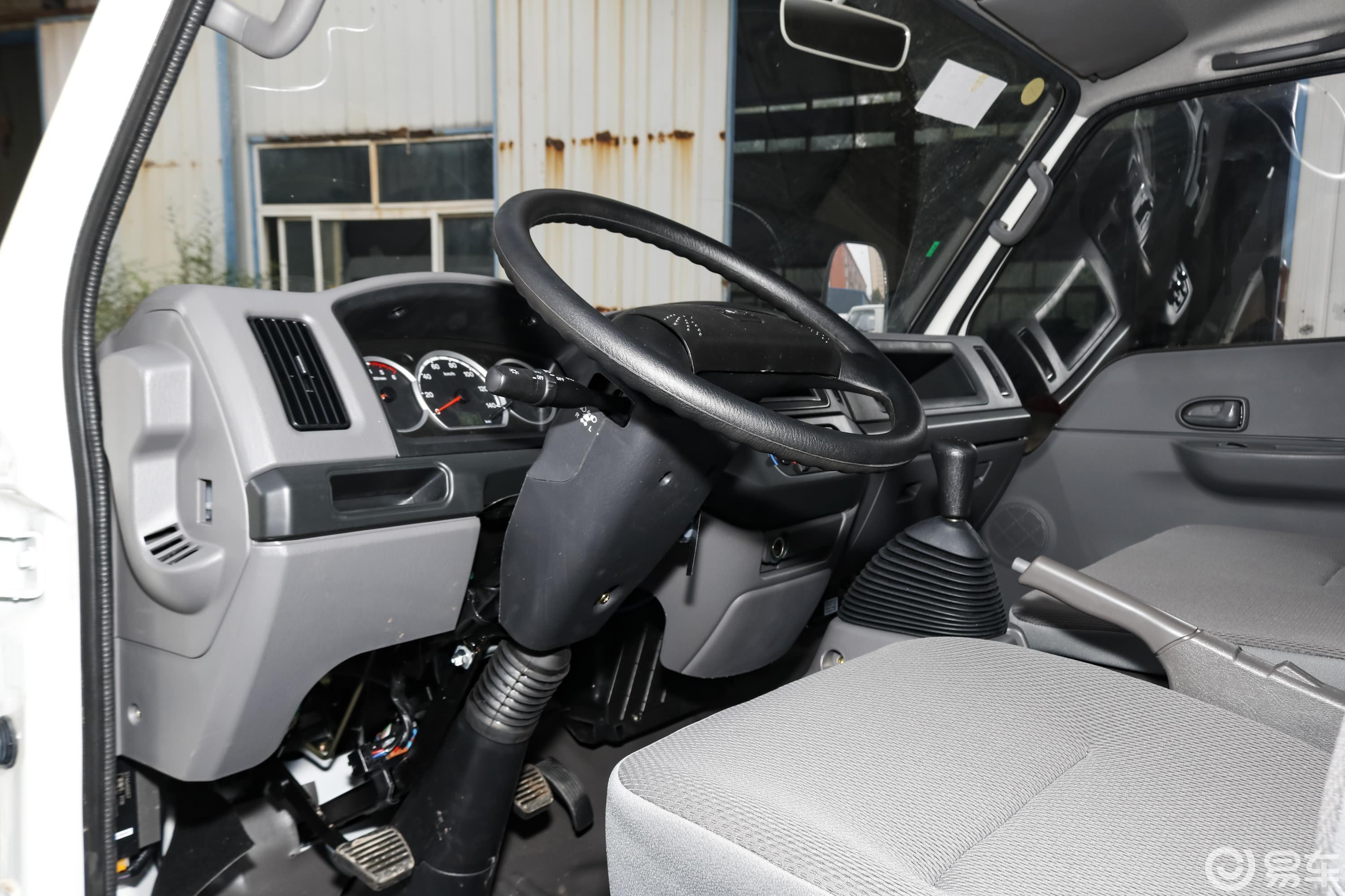 【顺达宽体2017款单长栏板 普通内饰全景正拍汽车图片-汽车图片大全】