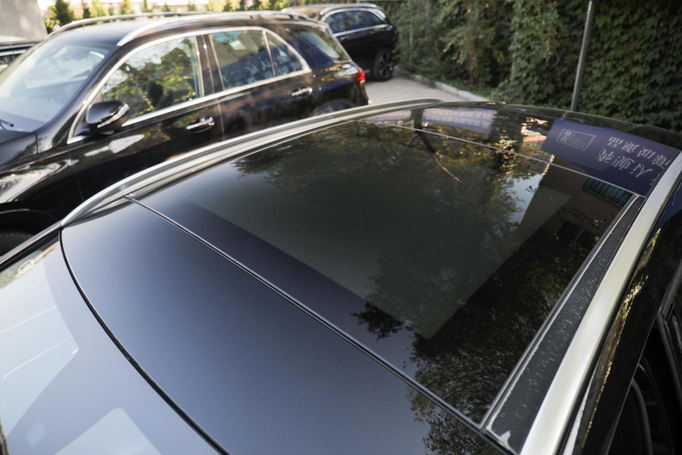 奔驰glagla 200 动感版天窗