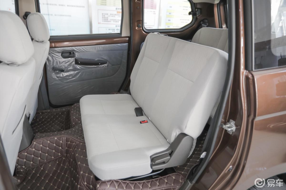 【五菱宏光s2018款经典版 1.