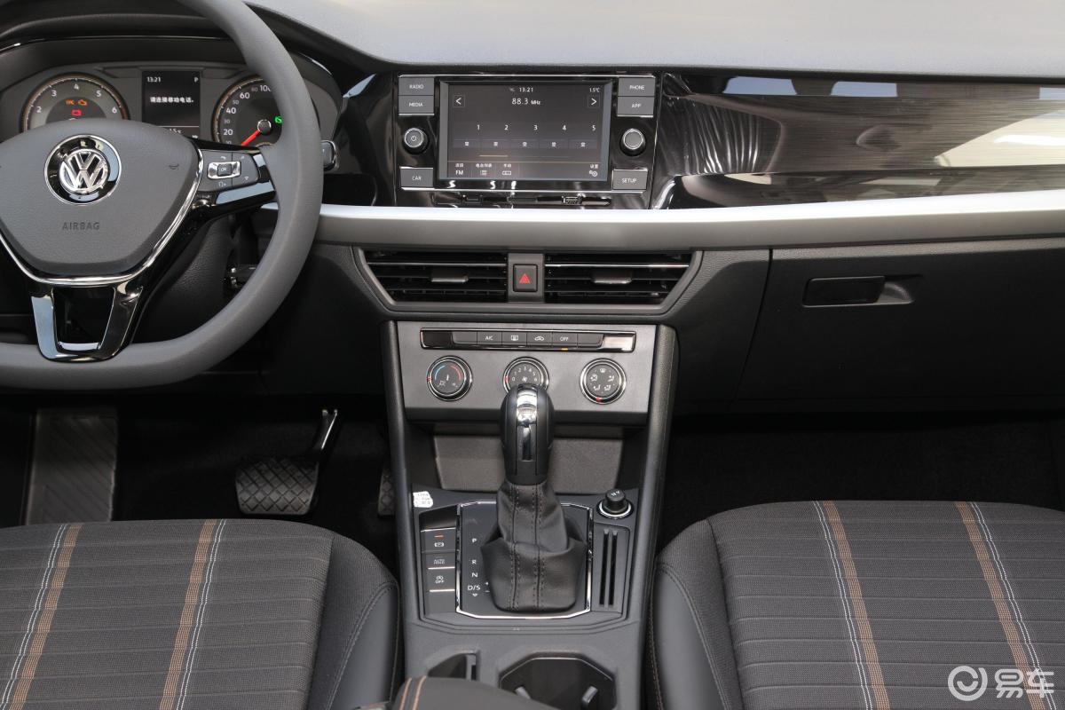 5l 手自一体 视野版 国vi中控台整体汽车图片-汽车图片大全】-易车