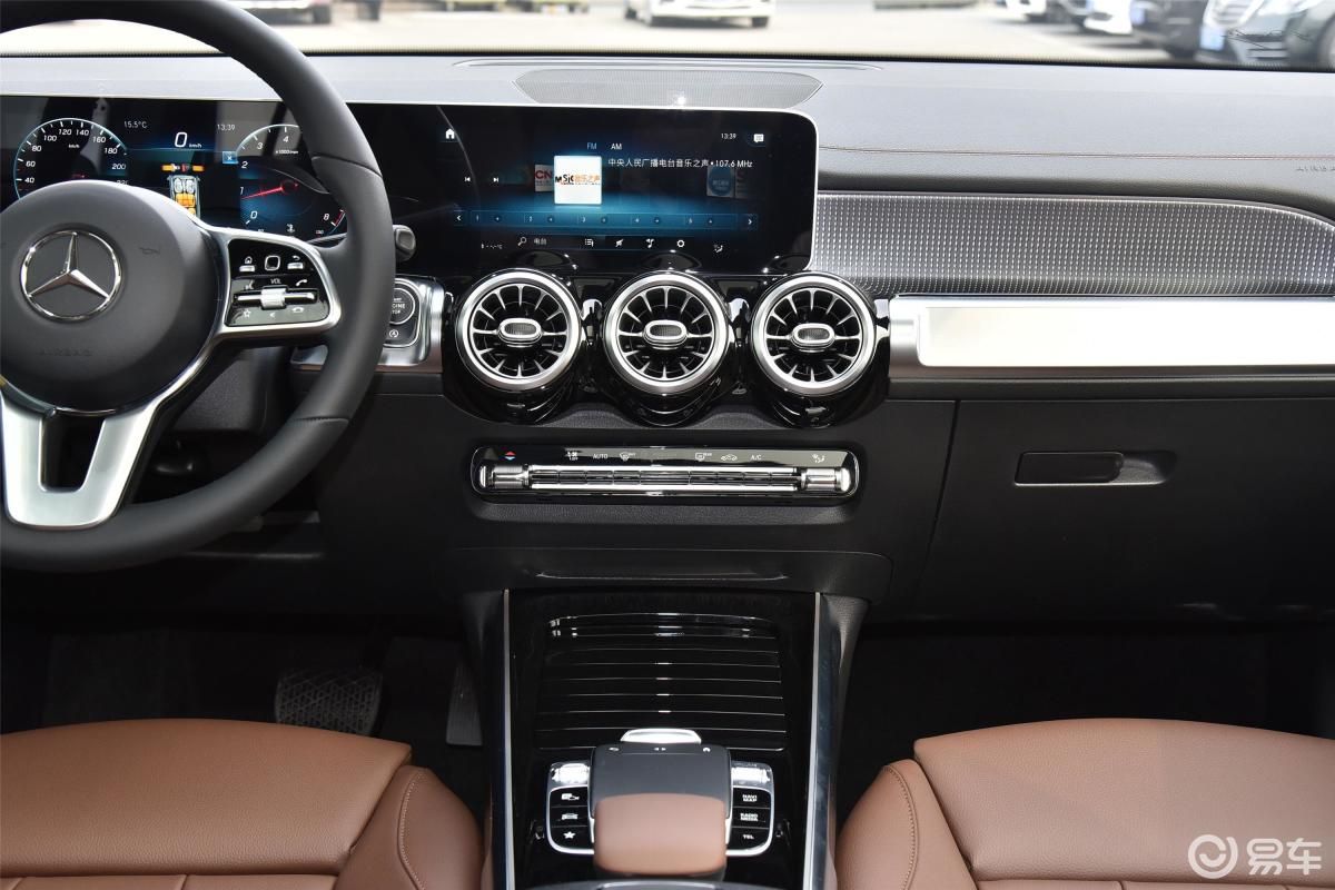 【奔驰glb2020款glb 200 时尚型中控台整体汽车图片-汽车图片大全】