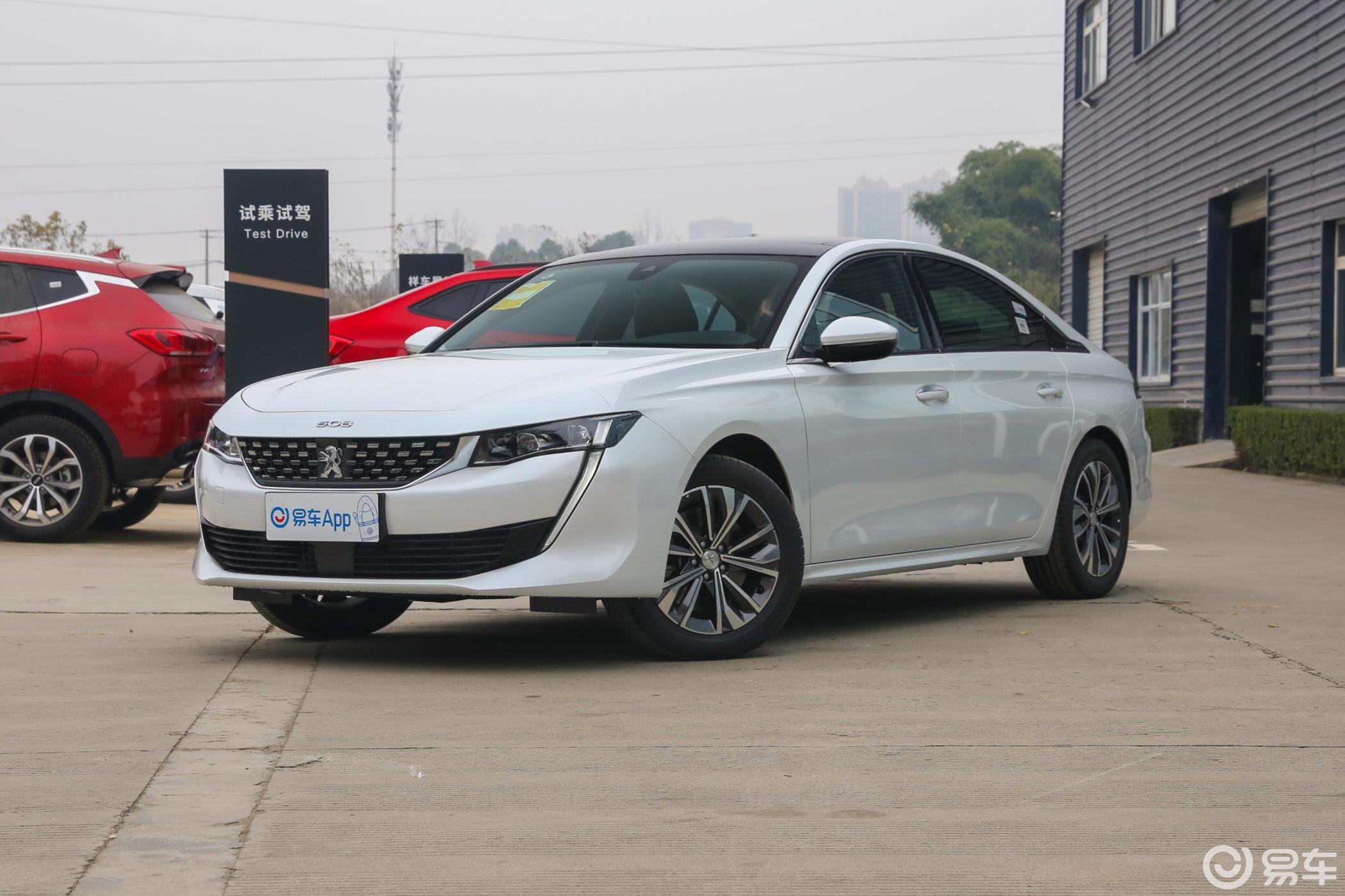 【标致508l2019款360thp 手自一体 驾趣版侧前45度车头向左水平汽车