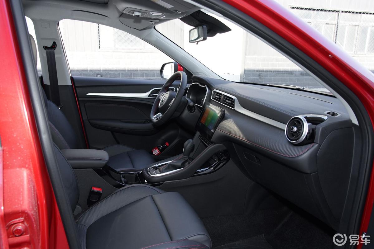 【名爵zs2020款180dvvt cvt plus l2 内饰全景副驾驶员方向汽车图片