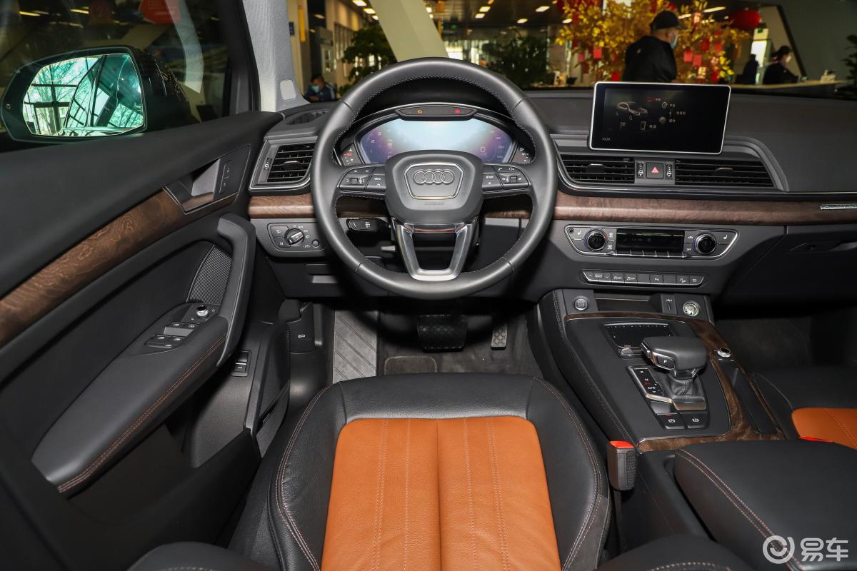 【奥迪q5l2020款45 tfsi 尊享风雅型驾驶位区域汽车图片-汽车图片大全