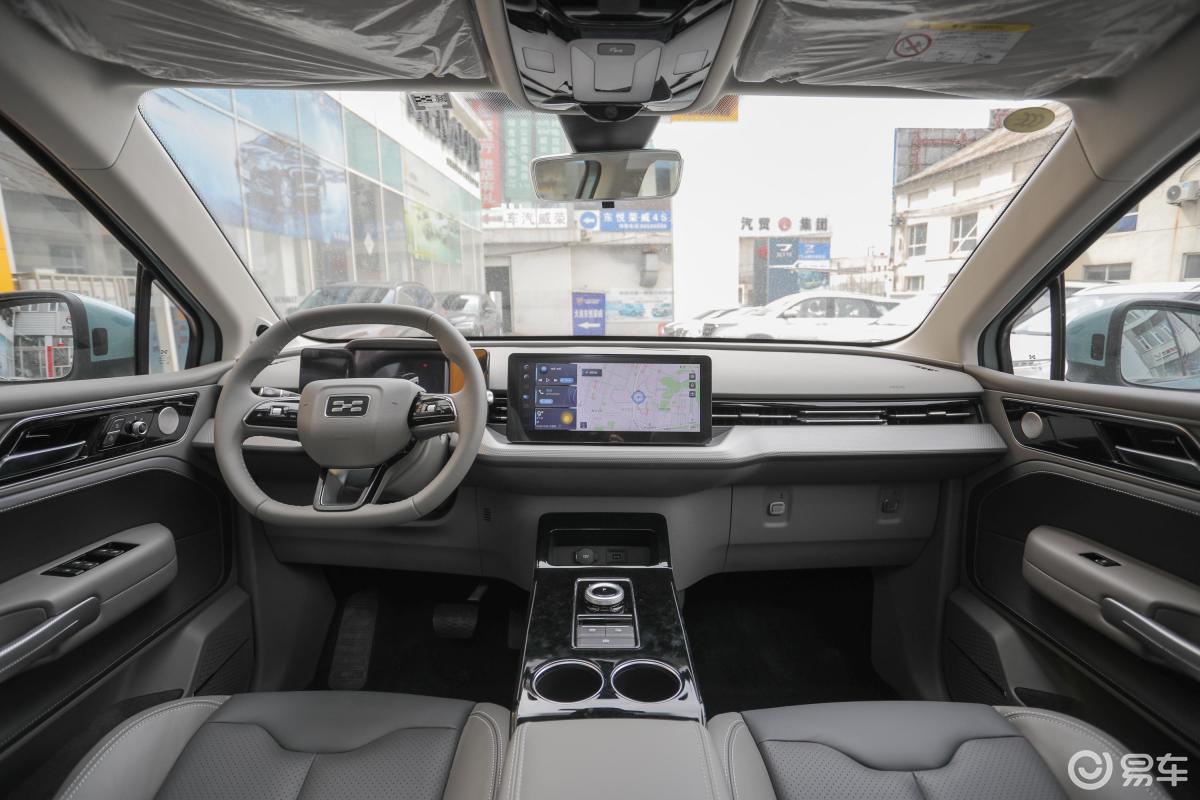 【爱驰u52019款pro内饰全景正拍汽车图片-汽车图片大全】-易车