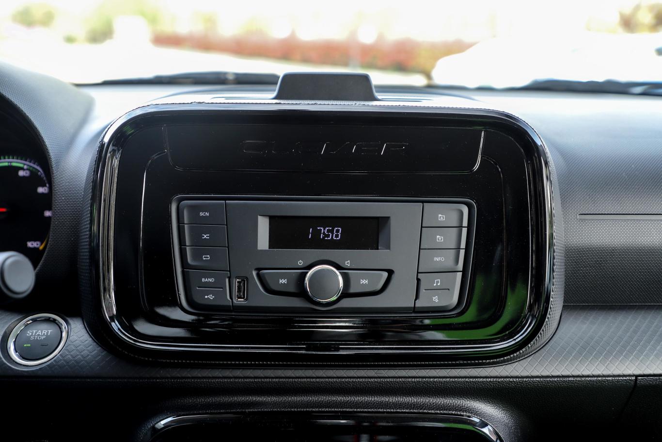 科莱威clever都市风尚版内饰