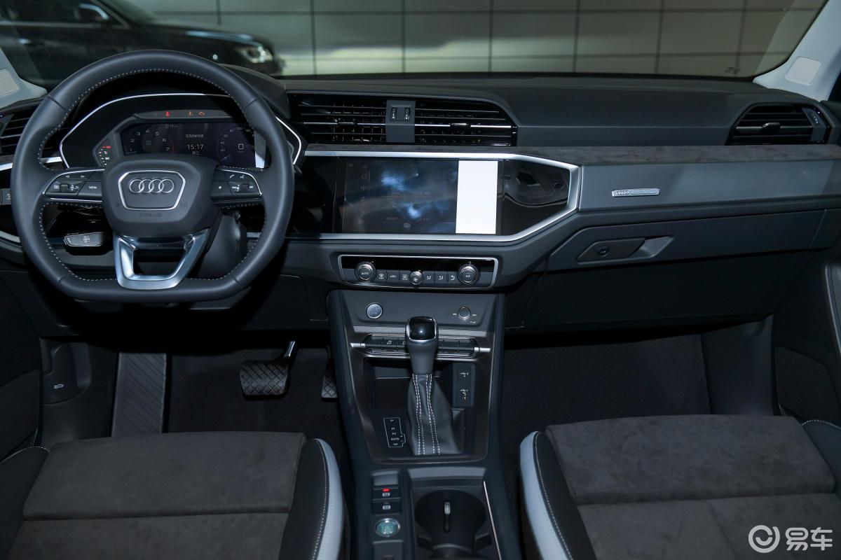 【奥迪q32020款40 tfsi 时尚动感型中控台整体汽车图片-汽车图片大全