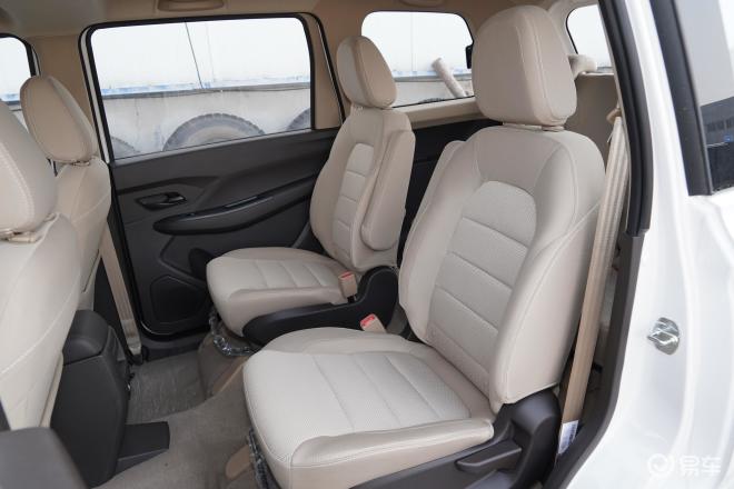 居家用就买这辆车五菱宏光s现金优惠高达206万