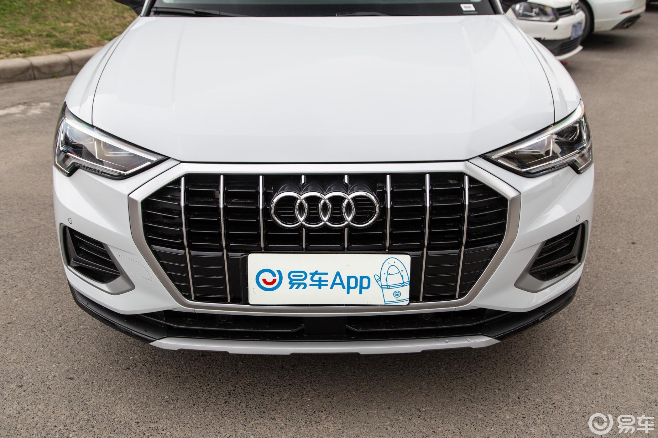 【奥迪q32020款40 tfsi 时尚致雅型外观汽车图片-汽车图片大全】-易车