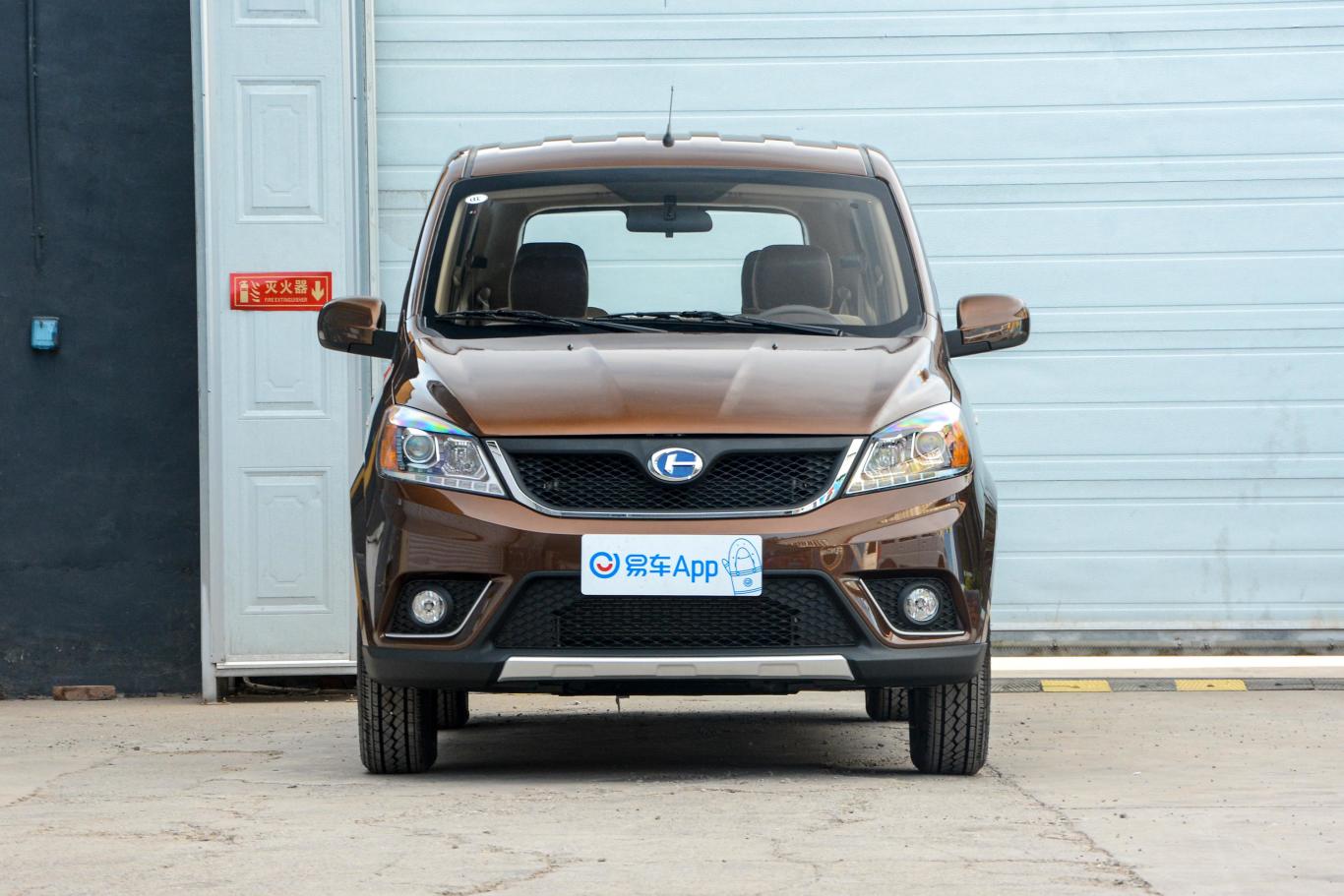 北汽昌河m50s1.5l 手动 舒适型 7座 国vi正前水平