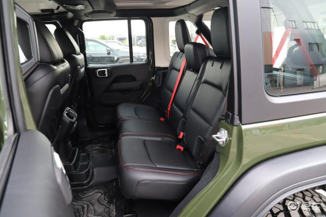 牧马人直降10万靠谱好车降价推荐