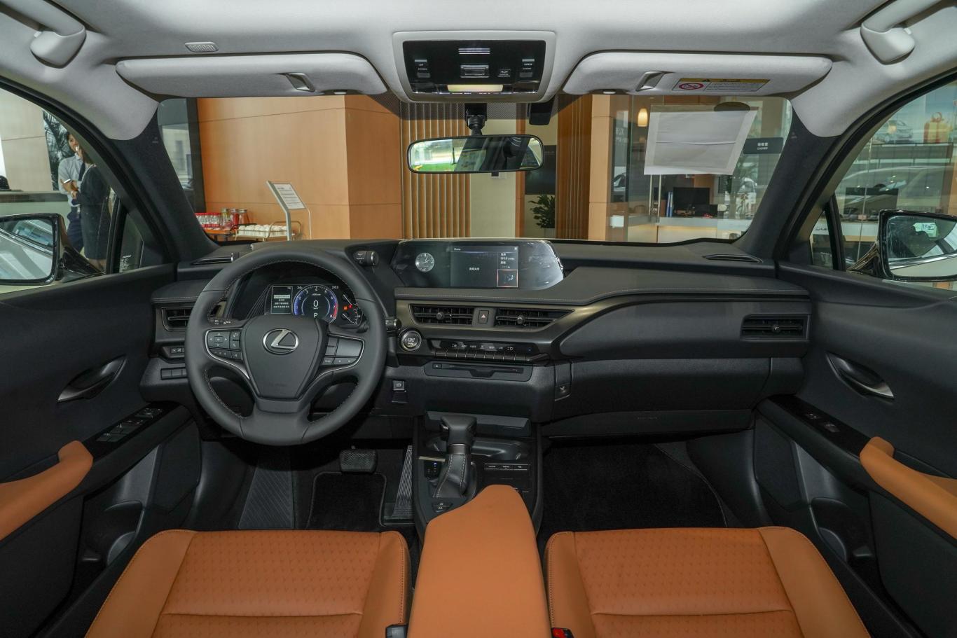 雷克萨斯ux200 特别版内饰全景正拍