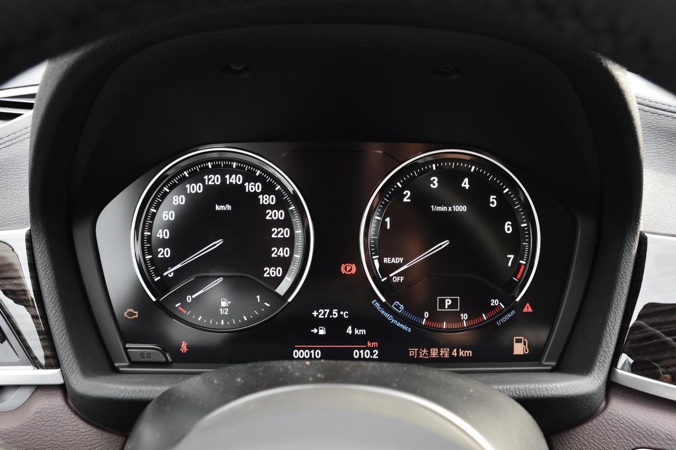 宝马x1xdrive25li 尊享型仪表盘
