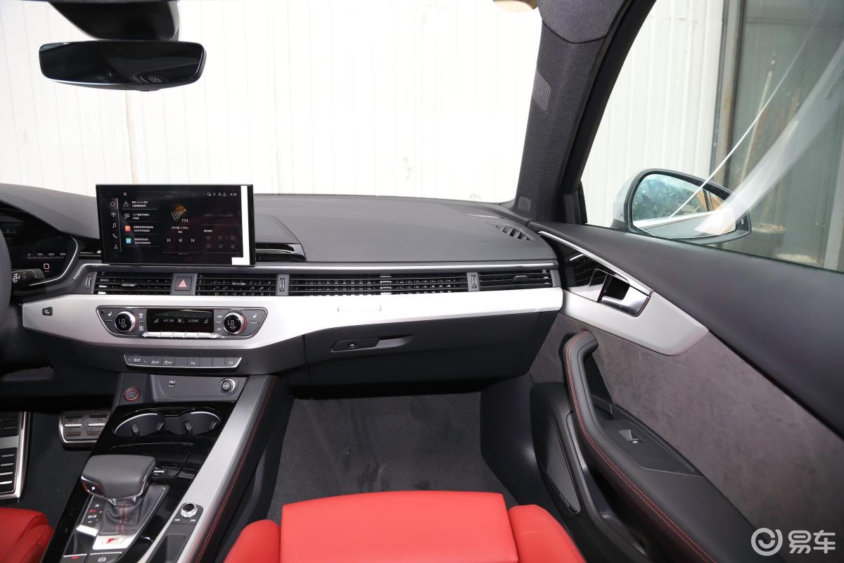 【奥迪s42021款3.0t副驾驶位区域汽车图片-汽车图片大全】-易车