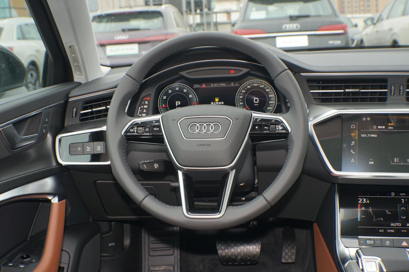 奥迪a6l40 tfsi 豪华致雅型方向盘