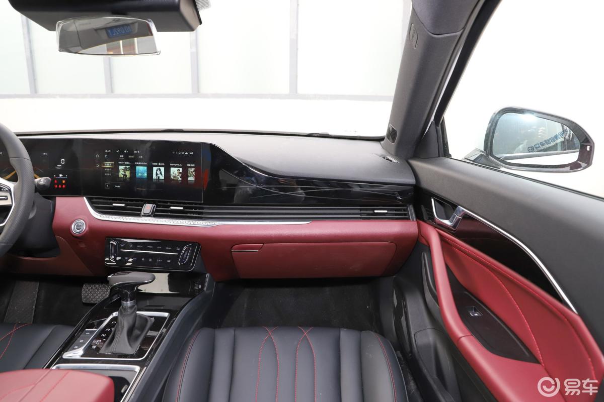 【奔腾b702021款1.