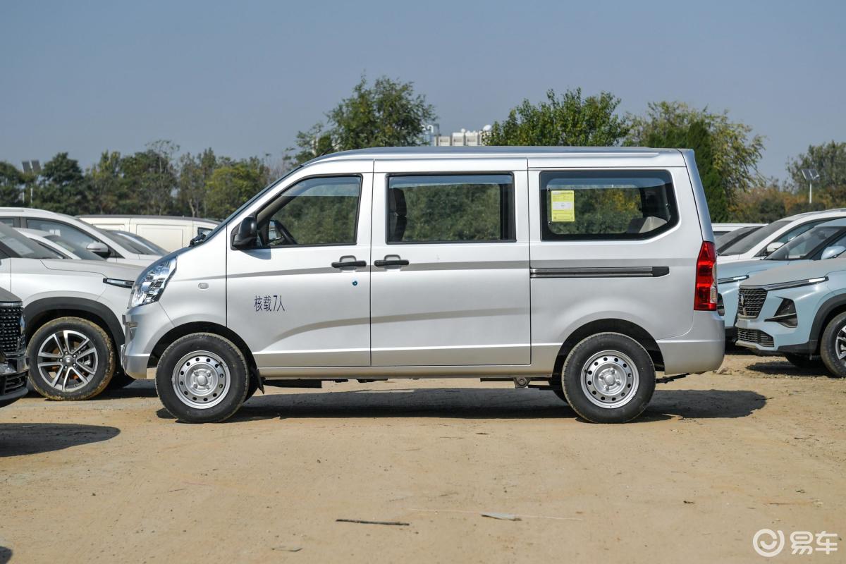 【五菱荣光s2021款1.