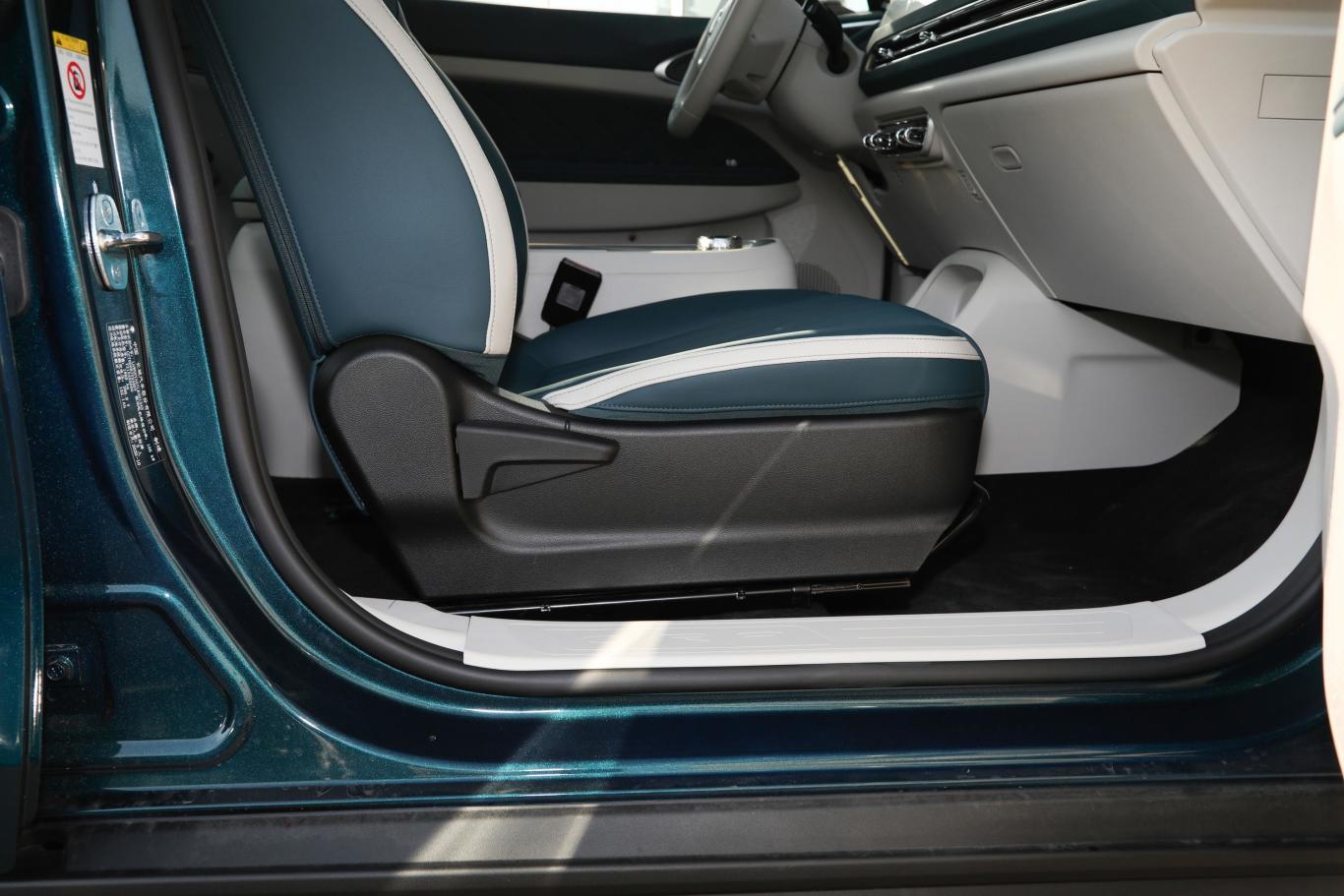 【2021款 501km 长续航 阿波罗版 三元锂汽车图片-汽车图片大全】