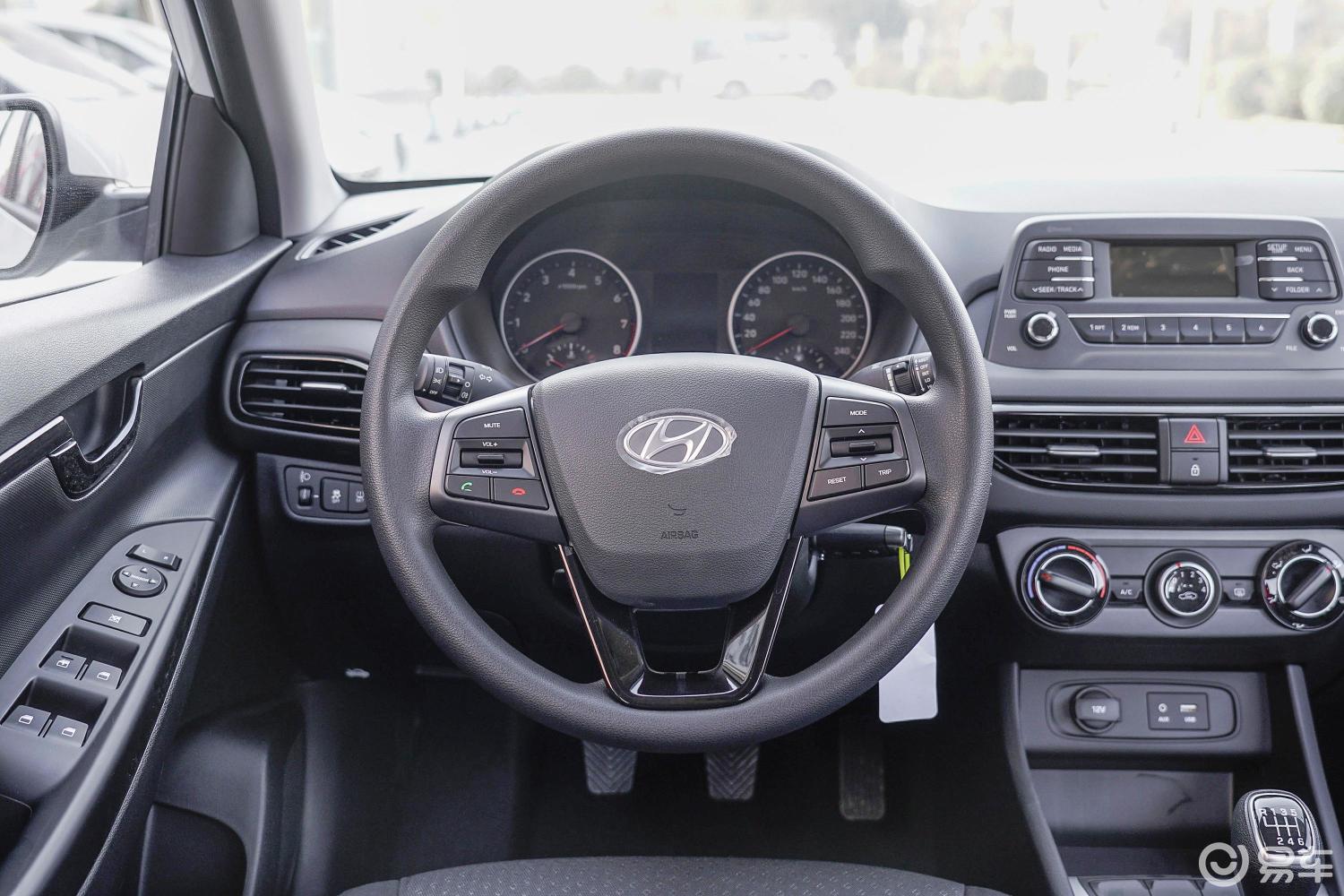 北京现代  悦动 2020款  2020款  2018款  2017款  2015款  2011款