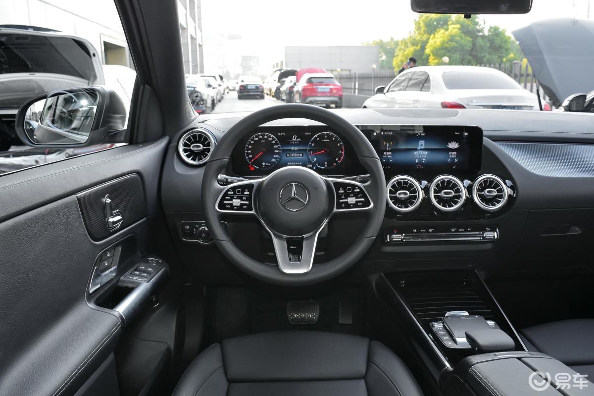 【奔驰gla2020款gla 200驾驶位区域汽车图片-汽车图片大全】-易车