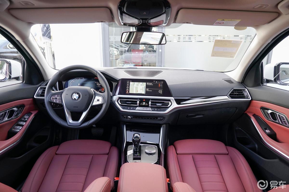 【宝马3系2021款改款 320i 运动套装内饰全景正拍汽车图片-汽车图片