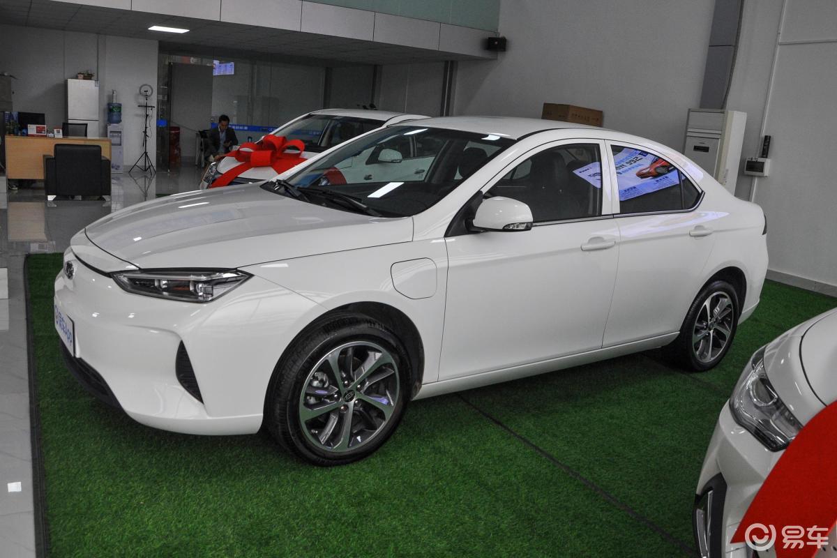 【江淮ieva502020款舒适版正侧车头向左水平汽车图片-汽车图片大全】