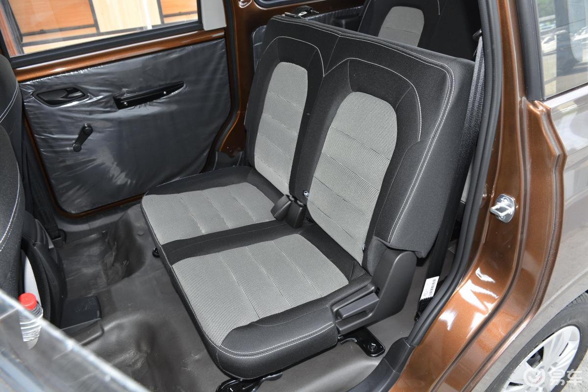 5l 手动 基本型后排座椅汽车图片-汽车图片大全】-易车