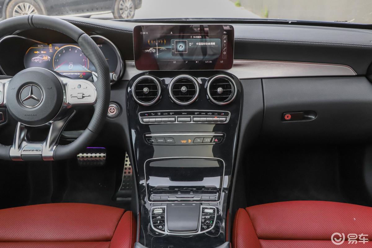 【奔驰c级 amg2021款amg c43 4matic 轿跑车中控台整体汽车图片-汽车
