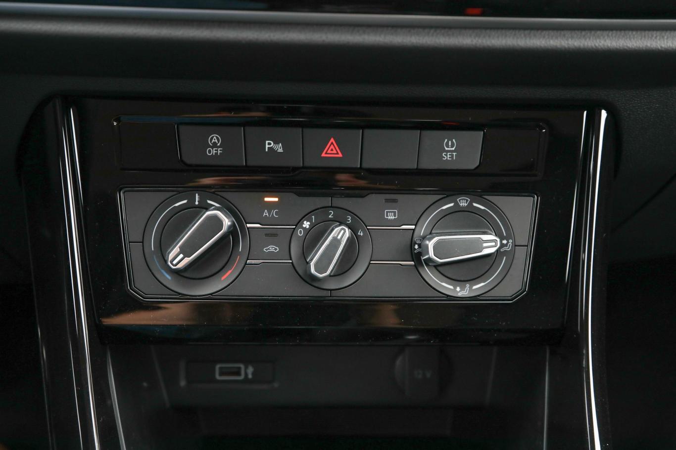 捷达vs5280tsi 手动 悦享型空调