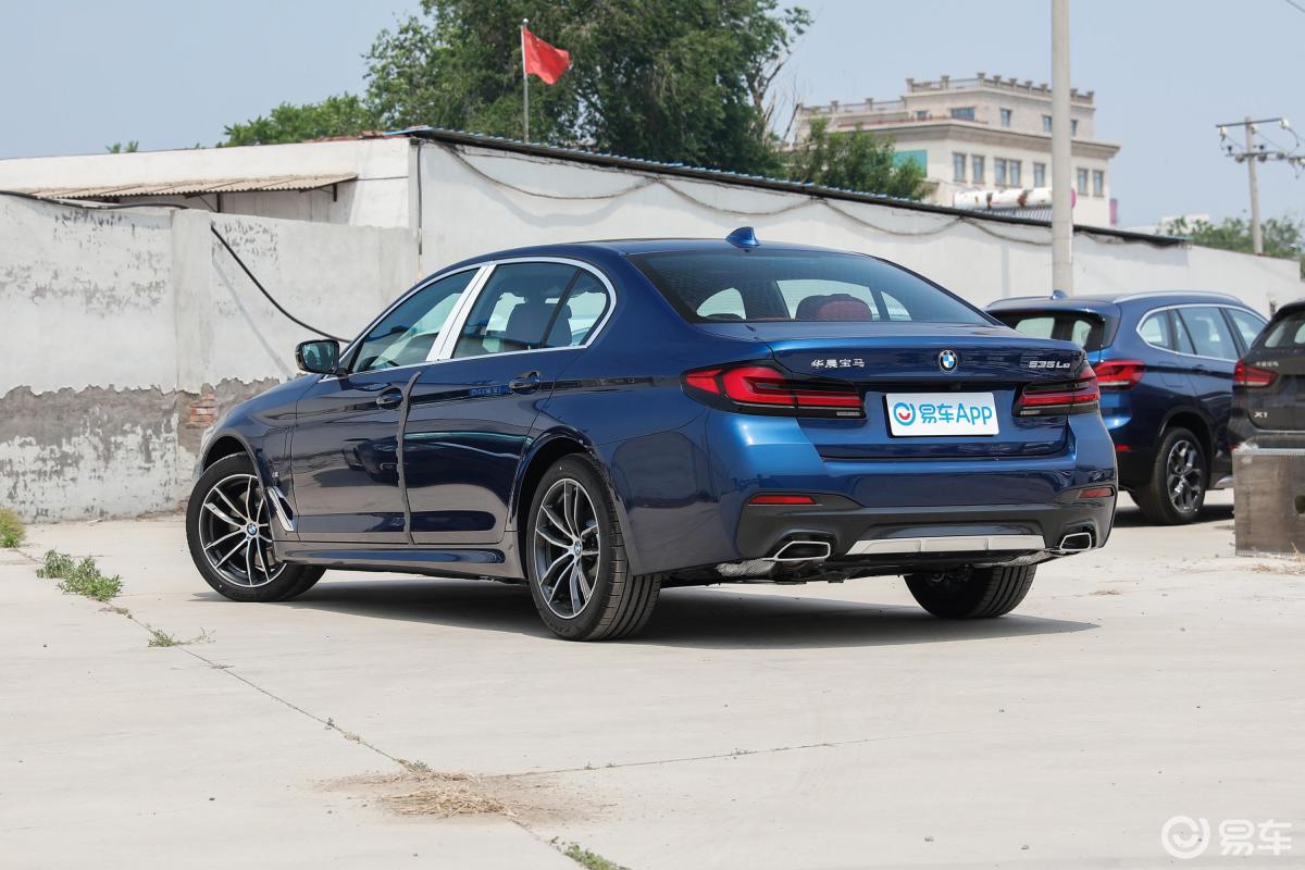 【宝马5系 插电混动2021款改款 535le 先锋版m运动套装侧后45度车头向