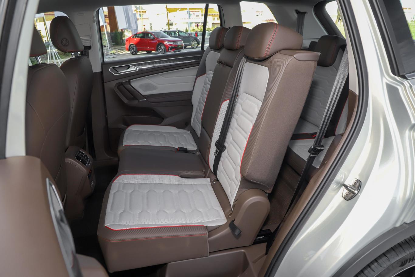 途观l330tsi 两驱r