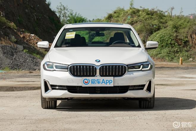 荣御和宝马5系 插电混动的图片对比-易车
