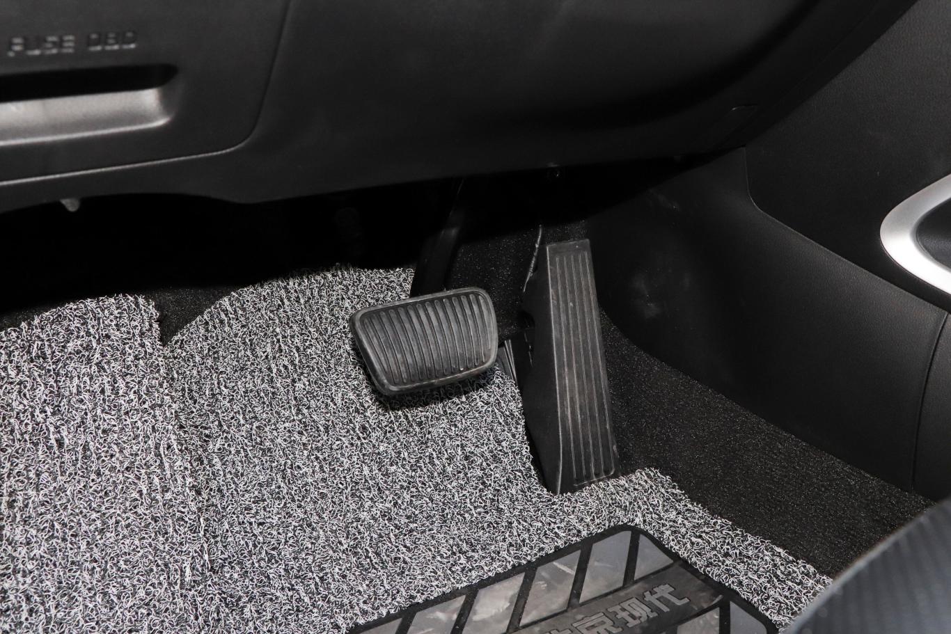 0l 旗舰版脚踏板图片-汽车图片大全】-易车