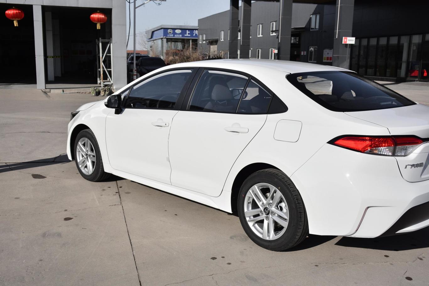 雷凌1.5l 领先版外观细节