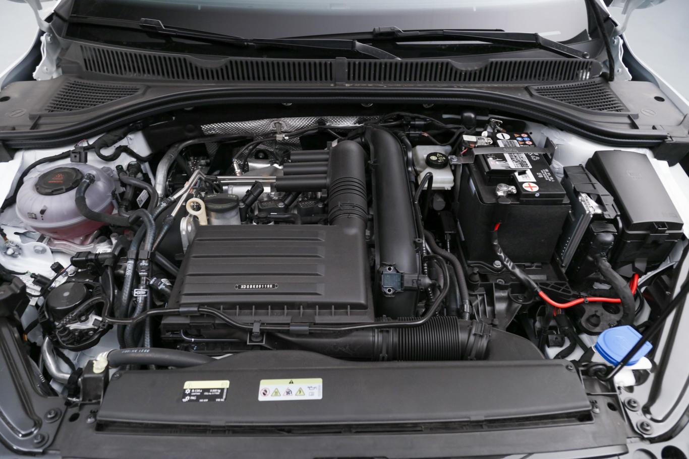 速腾280tsi 双离合卓越plus版发动机/电机特写