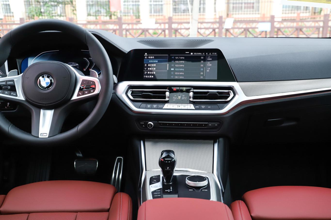宝马4系改款 双门轿跑车 425i m运动曜夜套装中控台整体