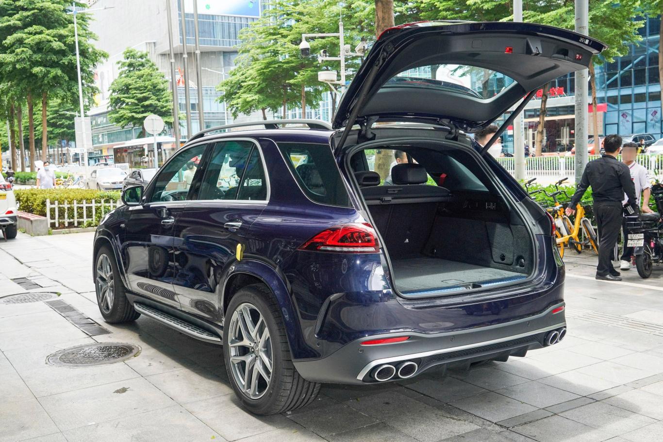 奔驰gle amgamg gle 53 4matic 后备厢开启45度侧拍