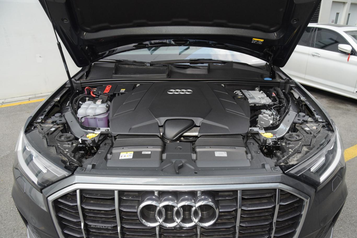 【奥迪Q755 TFSI quattro S line运动型发动机舱整体图片-汽车图片大全】-易车
