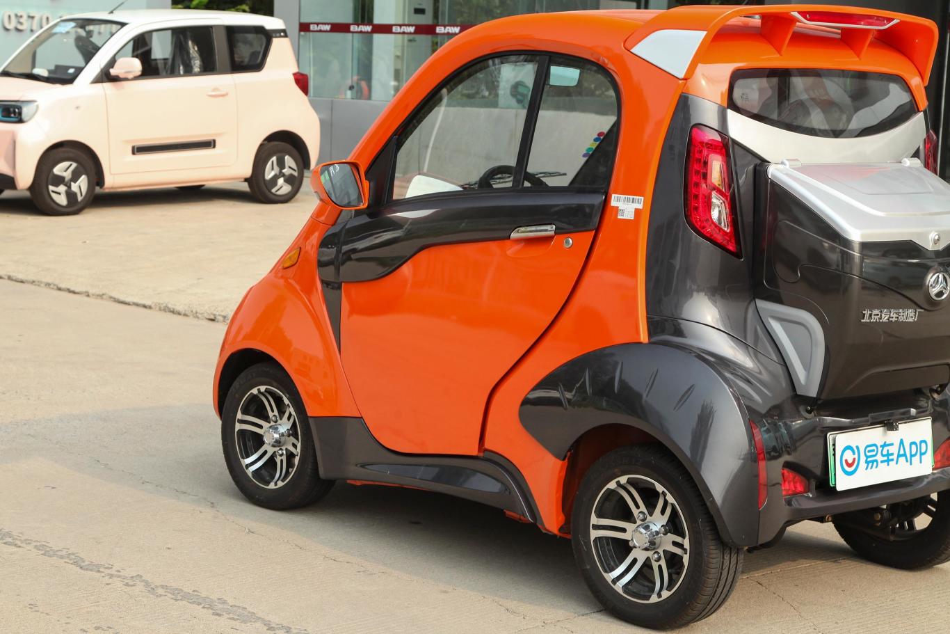 北汽小猫基本版外观细节