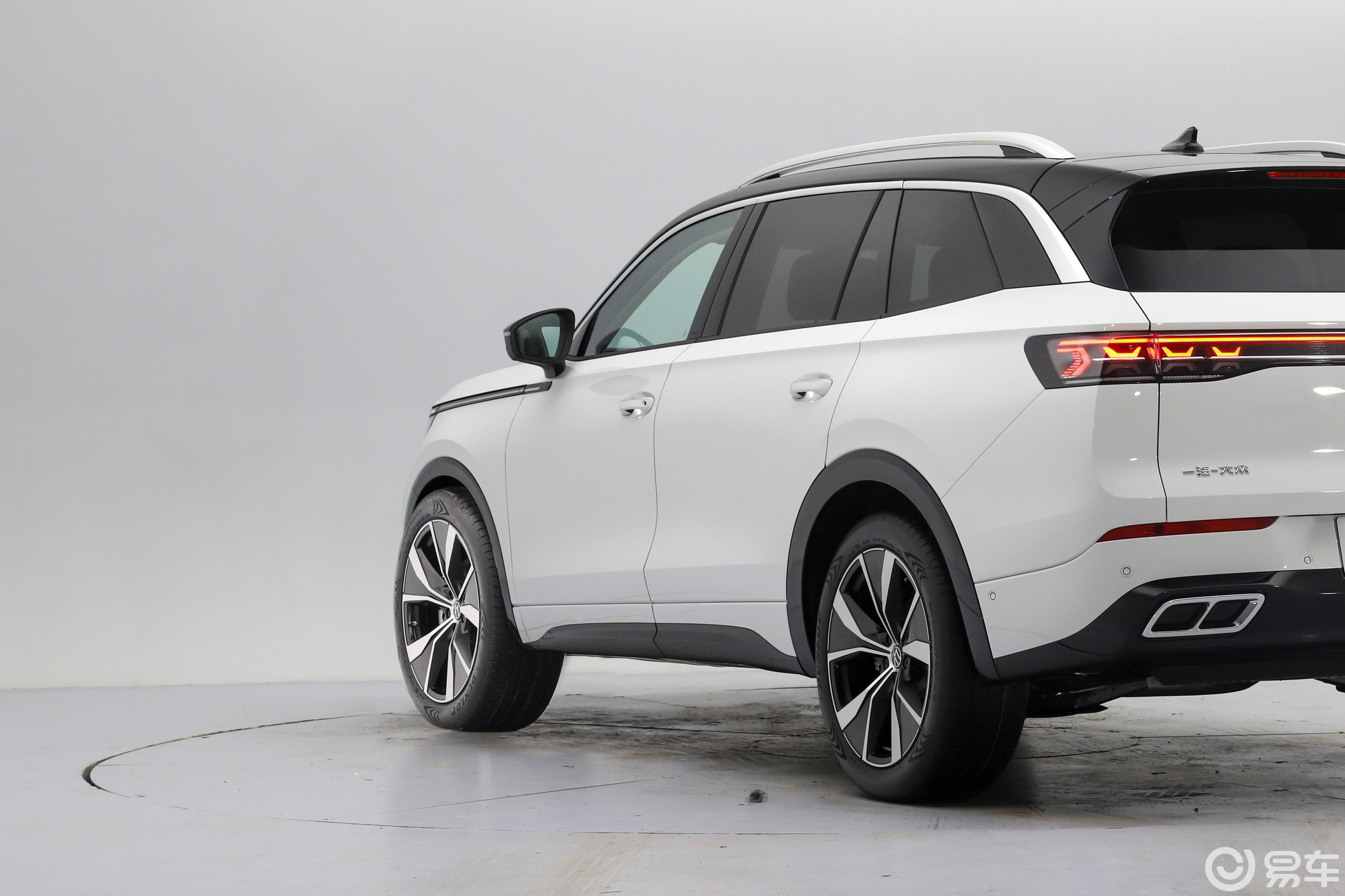 【揽巡380TSI 四驱R-Line巡礼版外观细节图片-汽车图片大全】-易车