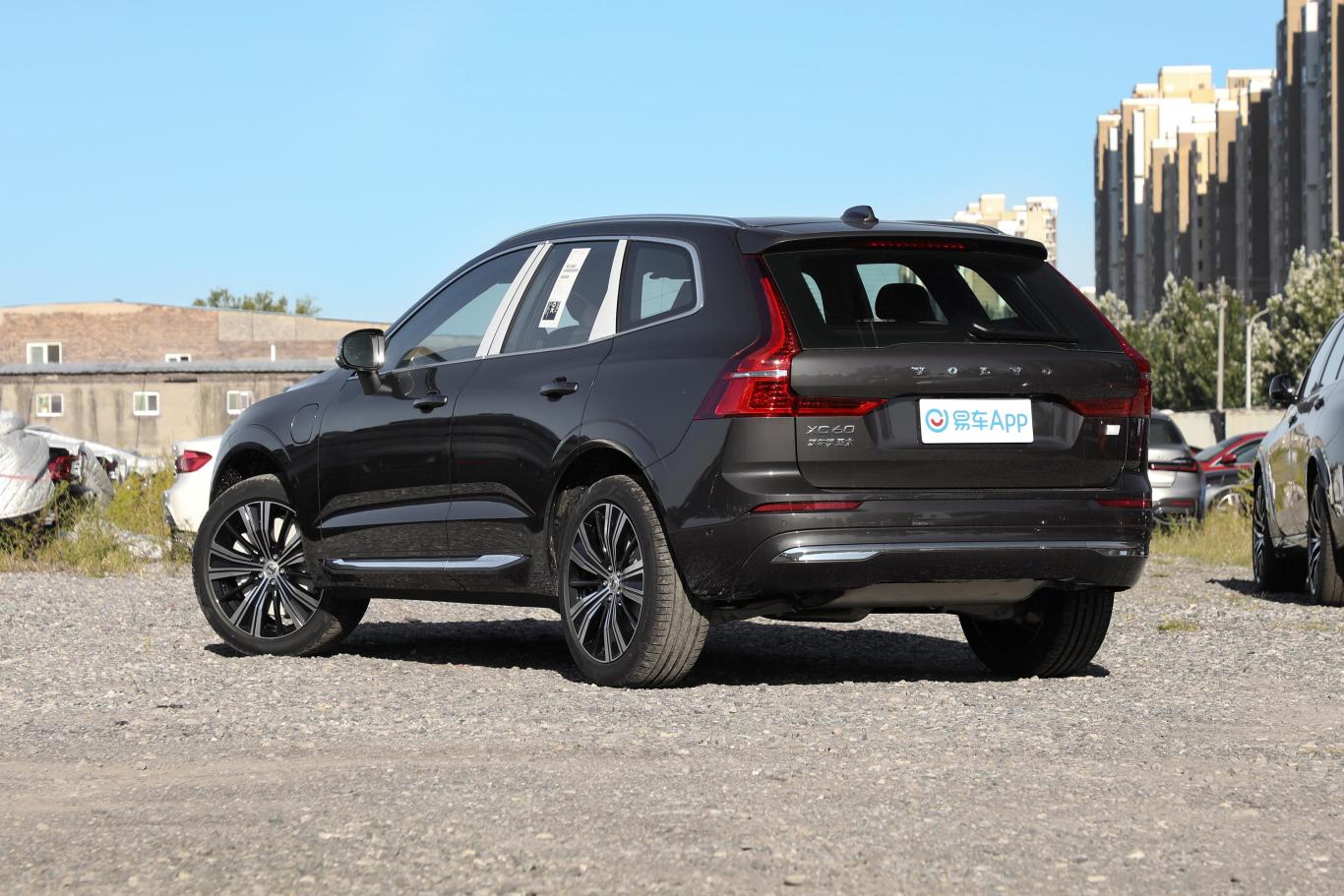 沃尔沃xc60 recharget8 长续航 智远豪华版侧后45度车头向左水平