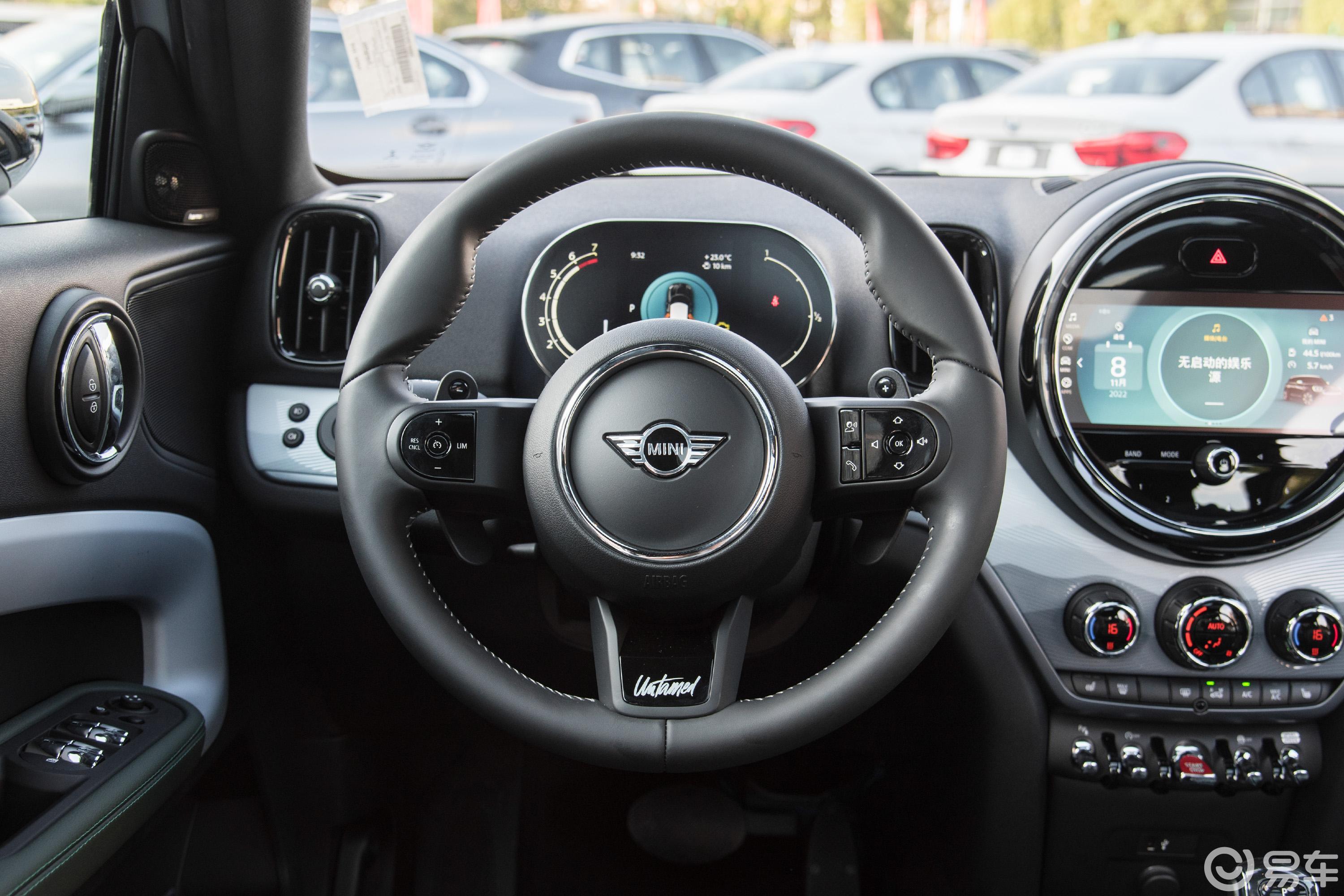 【MINI COUNTRYMAN2.0T COOPER S ALL4 不羁特别版方向盘图片-汽车图片大全】-易车