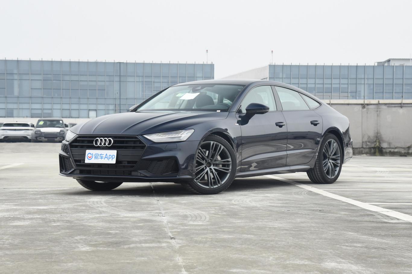 奥迪a745 tfsi 臻选型侧前45度车头向左水平